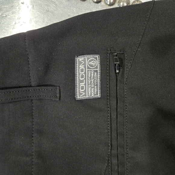 Volcom Charcoal Casual Shorts - Picture 3 of 6